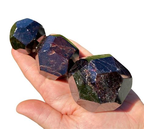 Online Crystal Shop & Metaphysical Store | New Moon Beginnings