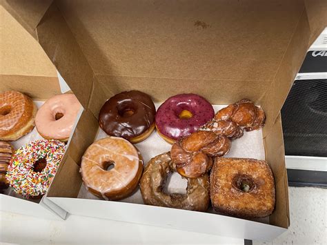 Johnny’s Doughnuts on California Street/Fillmore Street, San Francisco ...