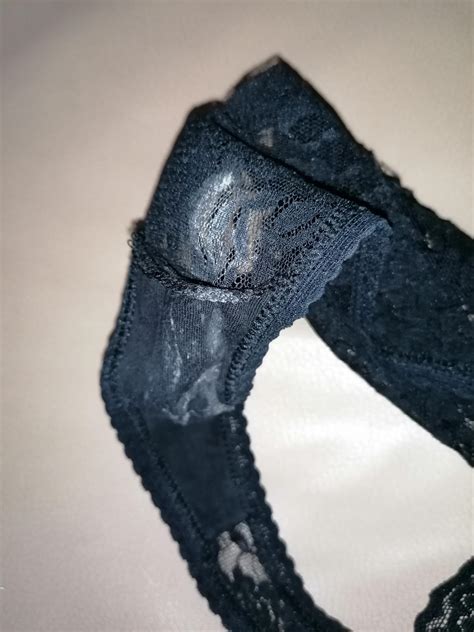 My dirty red thong makes a return 💋💋 : DirtyThongs