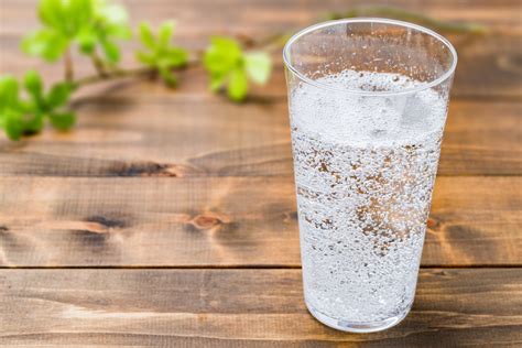 炭酸水とは