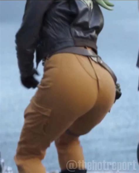 Glad to see Mary Elizabeth Winstead and her perfectly thick ass getting ...
