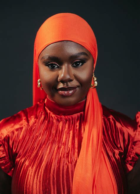 Beautiful+Big+Breasted+Latinas Photos, Download The BEST Free Beautiful ...