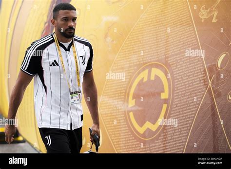 Gleison Bremer of Juventus FC arrives at the Lincoln Financial Field ...