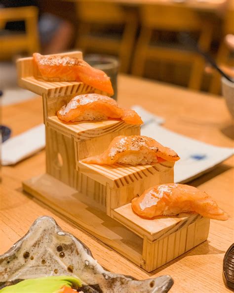 Daya Tarik & Harga Menu Sushi Hiro Batavia Cove PIK - Madhang