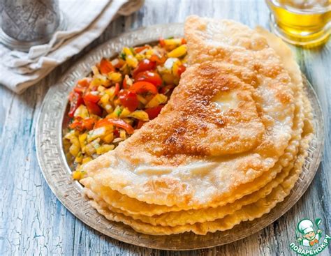 Крымские чебуреки – кулинарный рецепт