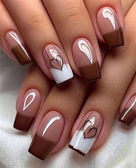 Pin by Elaine Alves on nails in 2025 | Gel nails, Simple nails, Stylish ...