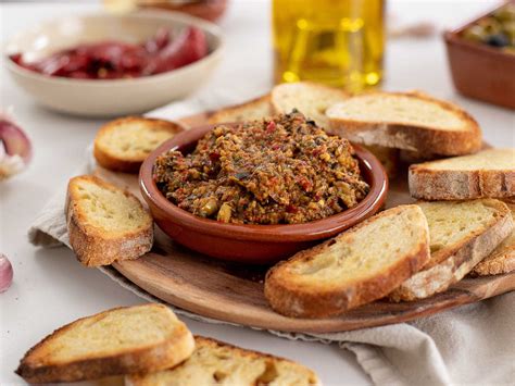 Homemade tapenade | KitchenAid UK