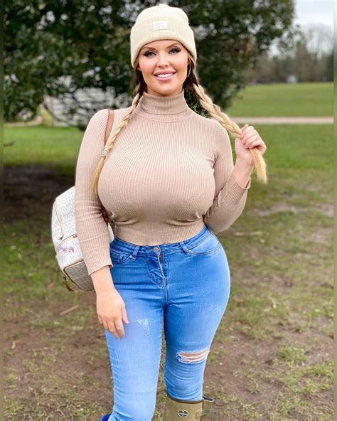 cristina fox on Instagram: “Nature I love you with all my heart 💜🌿 ...