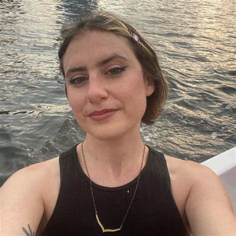 Amy Reid: Top Facts You Must Know - Top Celebrities