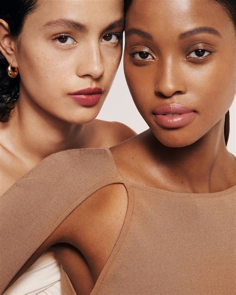 How To Find The Right Foundation Shade To Match Your Skin