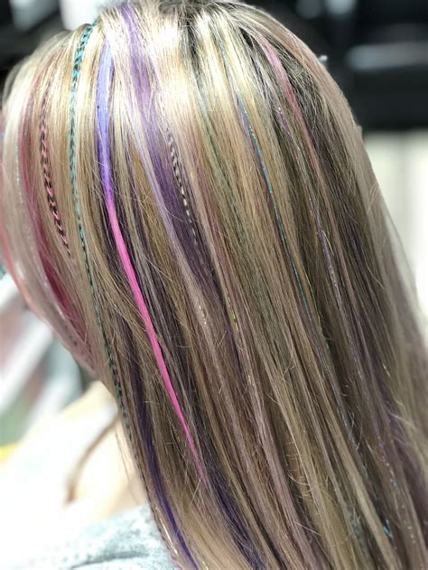 Unicorn hair feathers and sparkles | Haarfarben, Frisuren, Haare