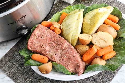 Crock Pot Corned Beef and Cabbage - Marathons & Motivation