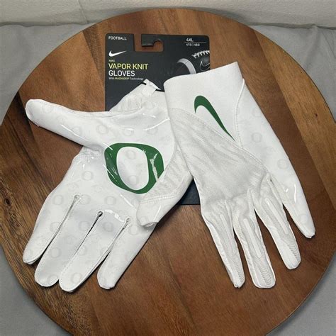Nike Oregon Ducks Vapor Knit football gloves... | Depop