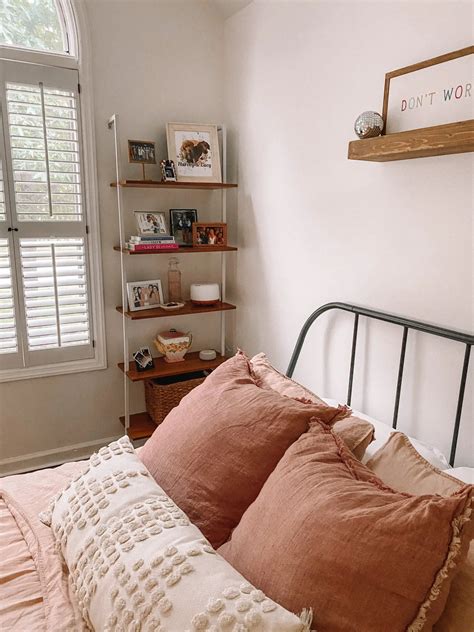 17 Guest Room Essentials That Feel Like A Cozy Hotel Room - The Homeblondy