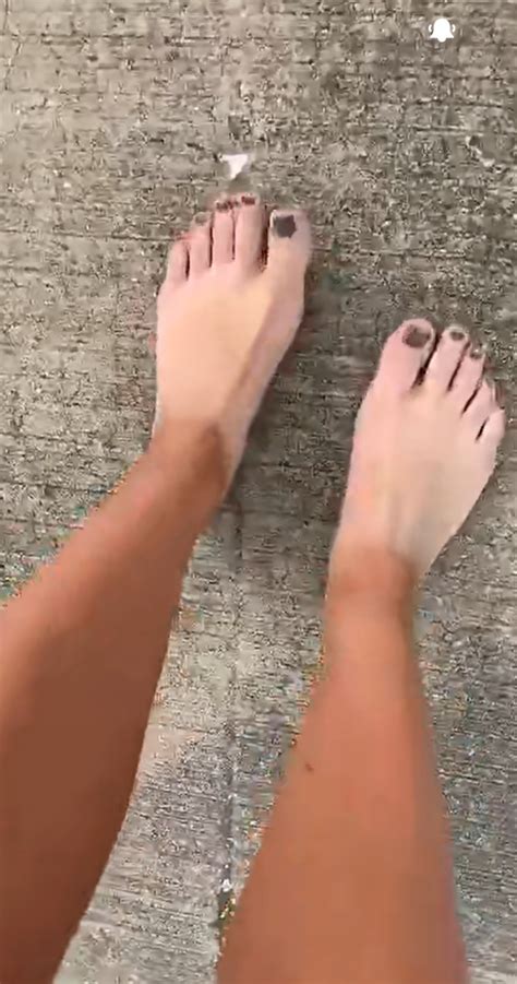 Hannah Barron's feet