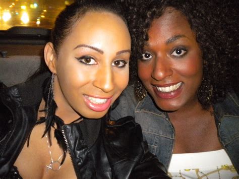 Honey FoXXX Blog: T- Minus 17 Days