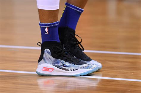 Stephen curry under armour shoes online
