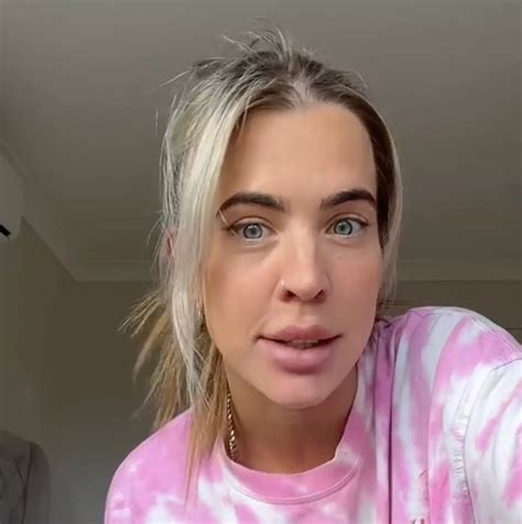 OnlyFans star sparks debate after sharing that she 'doesn't understand' why men don't want to ...