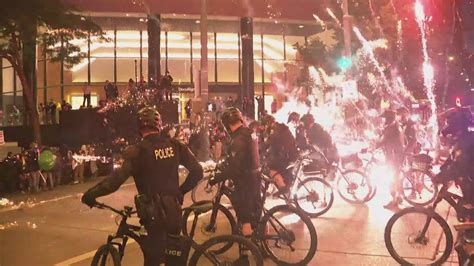 8 protesters arrested after clashes with Seattle police | king5.com