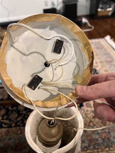 Rewiring vintage 2 bulb lamp : r/LampRestoration