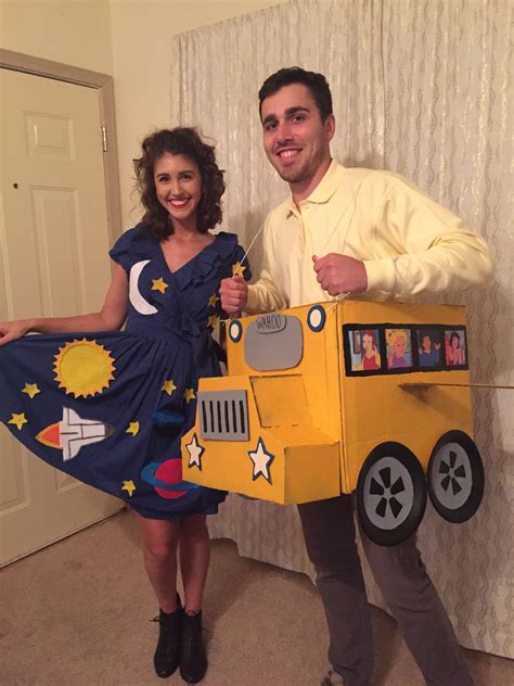 Mrs. Frizzle and the magic school bus | Book week costume, Couples ...