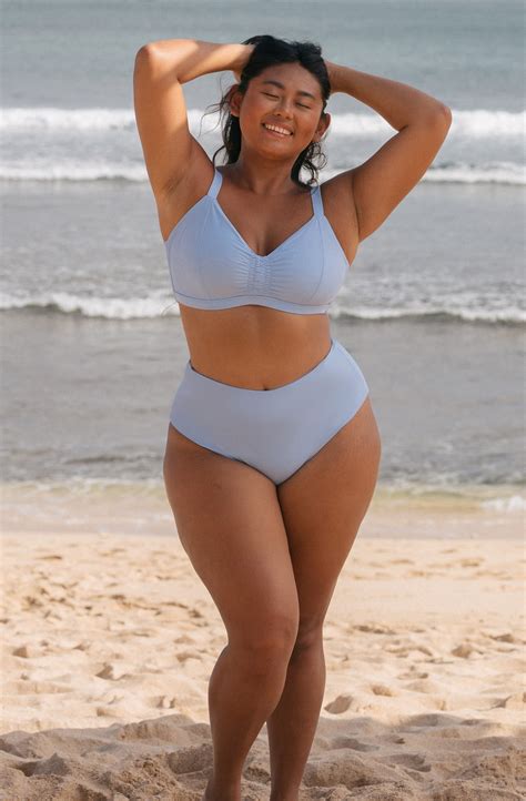 Thick Girls In Bikinis