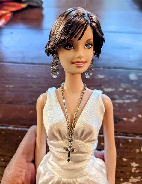 Brown haired barbie doll from 1999 : r/Dolls