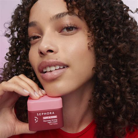 Lift & Firm – Regeneruje + zpevňuje z SEPHORA COLLECTION ≡ SEPHORA