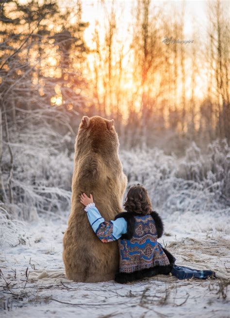 Фотосессия с настоящим медведем Степаном, Томом.