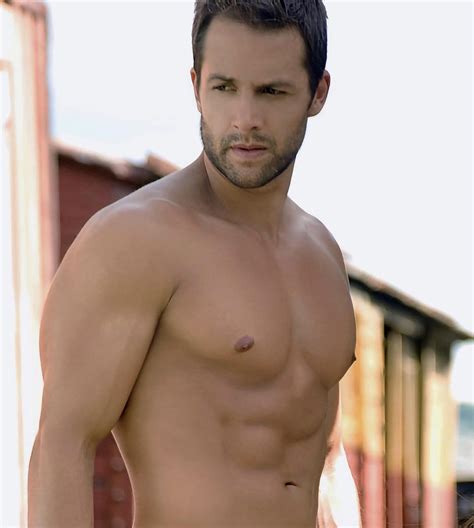 “Daniel Montoya & Peachy boy” … : r/GayEyeBleach