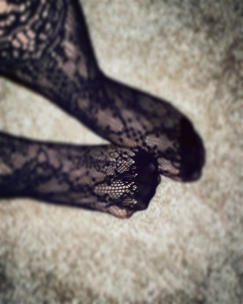 Lovely Stockings sneak peak. Go to my feet finder for more 😘 : r/feetpicsbuyerandsell