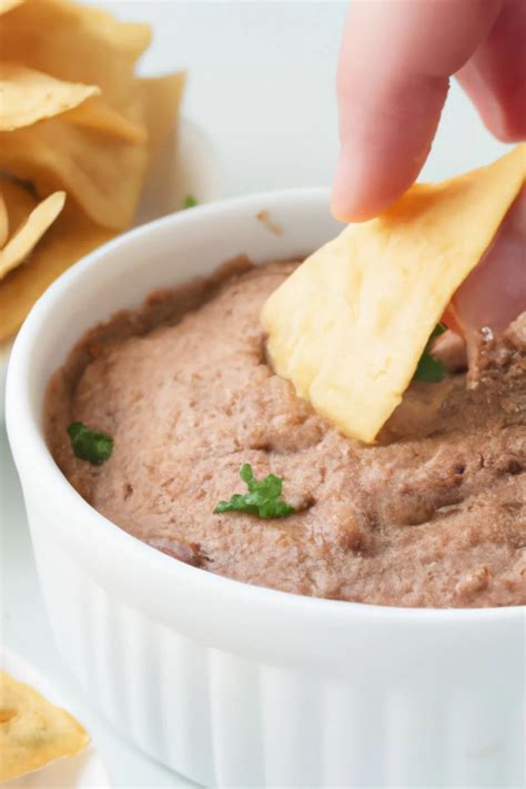 Easy Canned Refried Beans - Zesty Limes