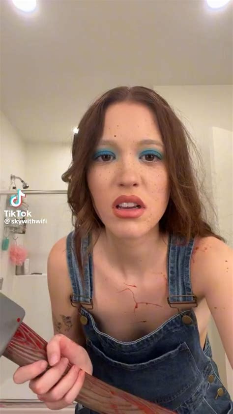 Make your own maxine from x costume – Artofit