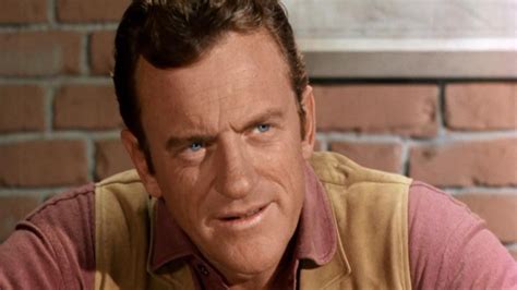 Watch Gunsmoke Season 12, Episode 24: Noose of Gold | Peacock