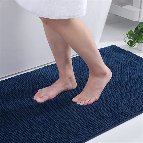 smiry Non Slip Chenille Bath Mat, 60 x 90 cm, Extra Soft Bathroom Mat ...