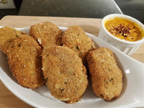 [Homemade] Deep-fried fresh mozzarella and homemade roasted vegetable ...