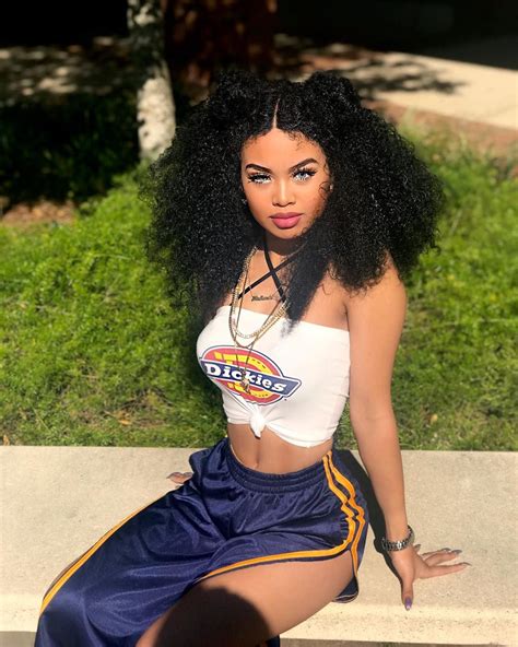 Fuego 🌸 I struggled looking at the sun 😭 | Light skin girls, Girls bathing suits, Crop top ...