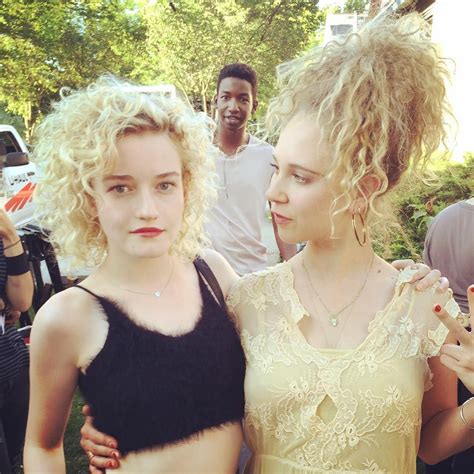 Julia Garner Nude & Sexy (22 Photos) | #TheFappening