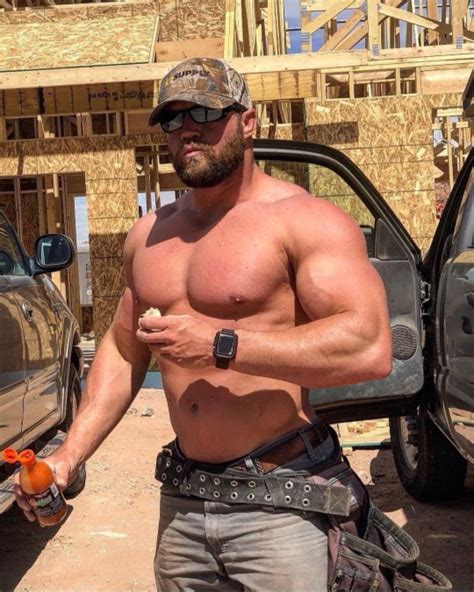 Blue Collar Muscle : r/BigAndMuscular