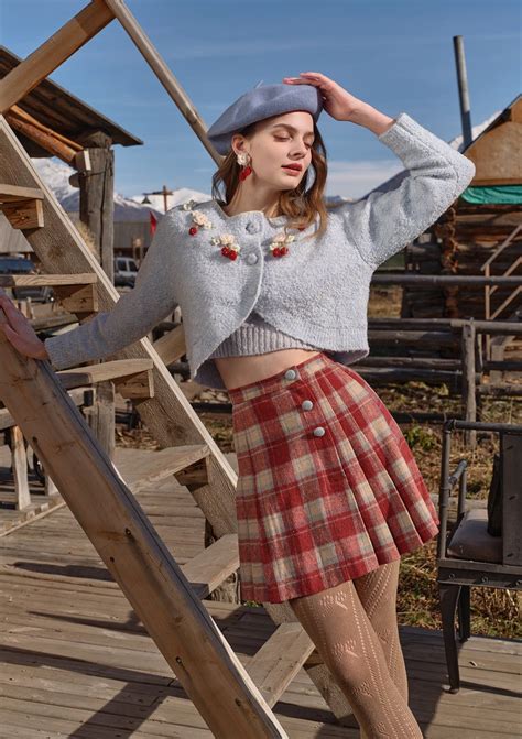 Rosey Christmas Cottage Skirt - General / XL | Plaid pleated mini skirt ...
