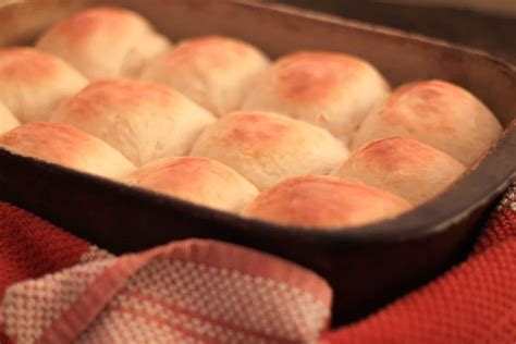 Easy Yeast Rolls for Beginners - Blue Silo Road