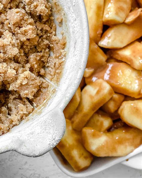 The Best Vegan Apple Crumble - Plant-Based on a Budget