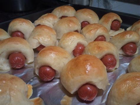 Mini Hot Dog Buns | Hot dog buns, Mini hot dogs, Baking sweet
