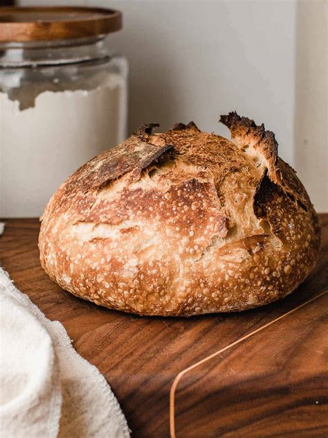 Easy Sourdough Bread Recipe (2025)