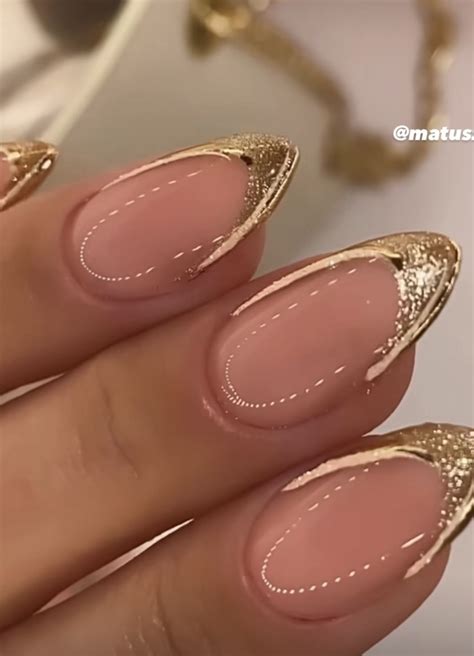 Gold french tip nails – Artofit