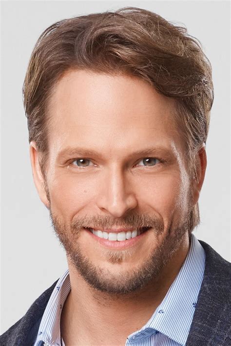 Full credits of "Picture a Perfect Christmas (TV)" - FilmAffinity