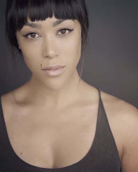 Anya ENGEL-ADAMS : Biographie et filmographie