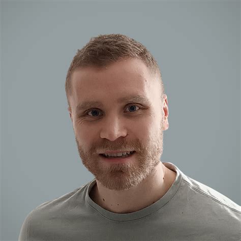 James Moore's Instagram, Twitter & Facebook on IDCrawl