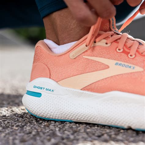 Ghost vs Ghost Max - Brooks Running Shoes SA