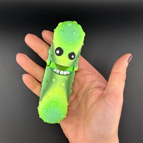 Large Tickles the Pickle 3D Printed Articulating Pickle Fidget, Single ...